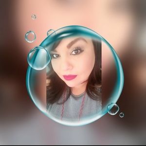 Meet your Posher, Moniquita